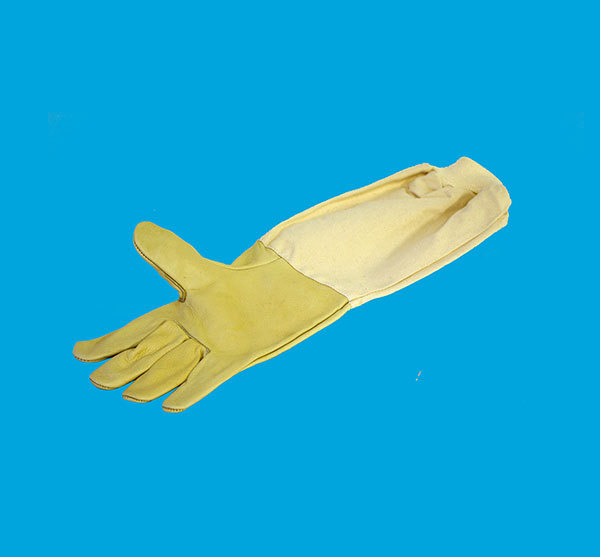 Gloves, beige calf skin