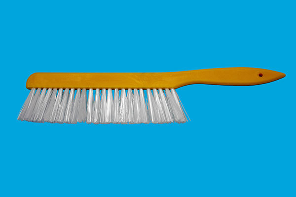 Bee brush, plastic