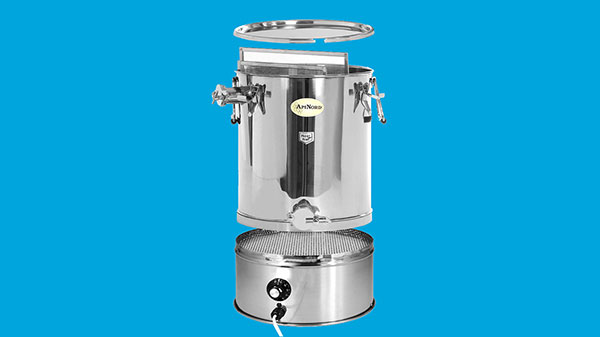 Stainless tank 35kg with vertical strainers